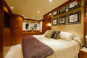 photos/Sherri_Lynn_lower_master_stateroom_1.jpg