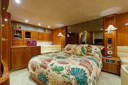 photos/October_Princess_master_stateroom_2.jpg