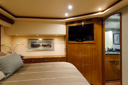 photos/Road_Builder_master_stateroom_2.jpg