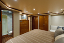 photos/Road_Builder_master_stateroom_4.jpg