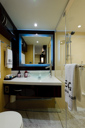 photos/BG_starboard_guest_head.jpg
