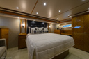 Reel Pleasure-master_stateroom-1
