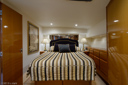 Crack Spread-master_stateroom-3